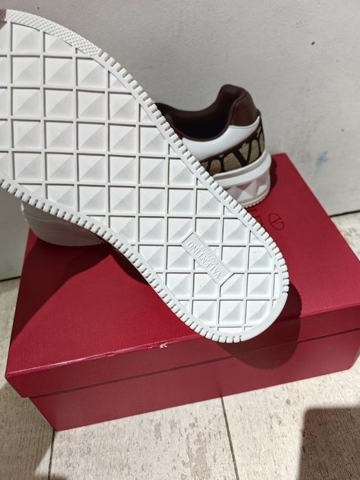 Кецове Valentino garavani маратонки нови !