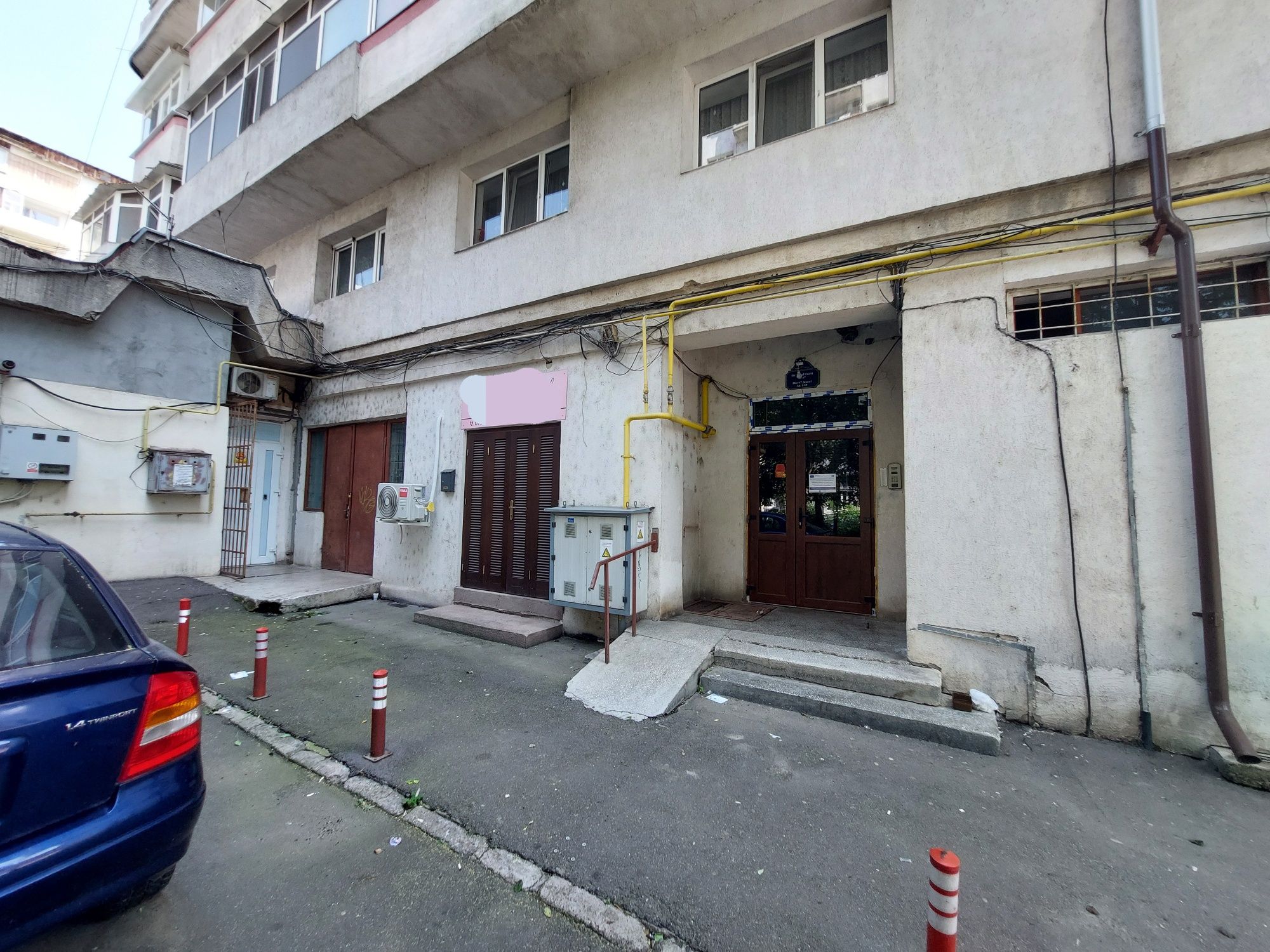 Închiriez spaţiu comercial ultracentral- bd. Unirii Focșani
