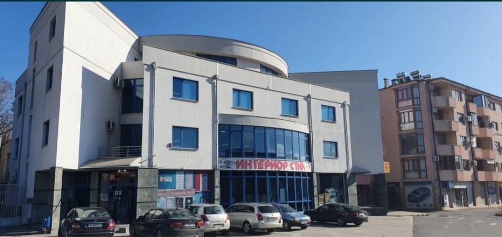 Отдава се под наем