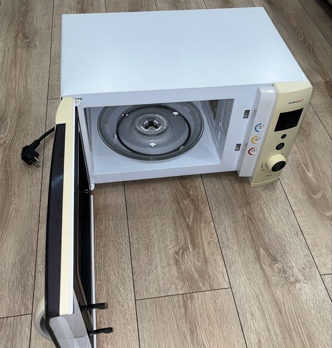 Cuptor cu microunde ELECTROLUX