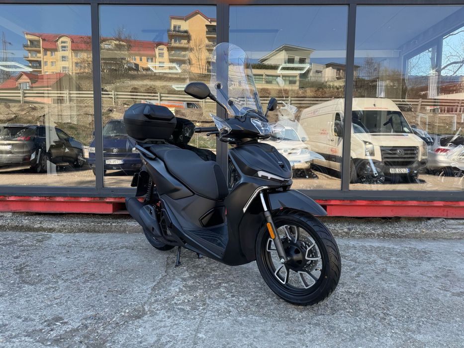 Scuter Voge 125 cc -ABS-TCS-CBS-Camera frontala-Nou-Garantie 2 ani