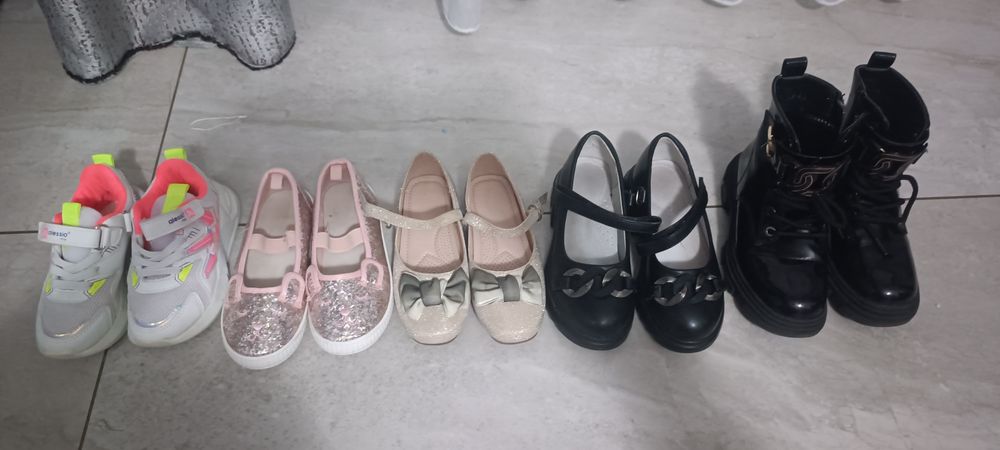 Încălțăminte fete