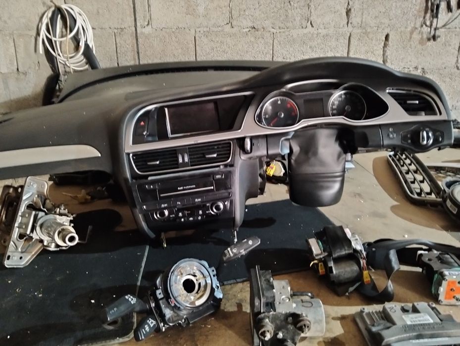 Caseta directie audi A4 b8.5 uk