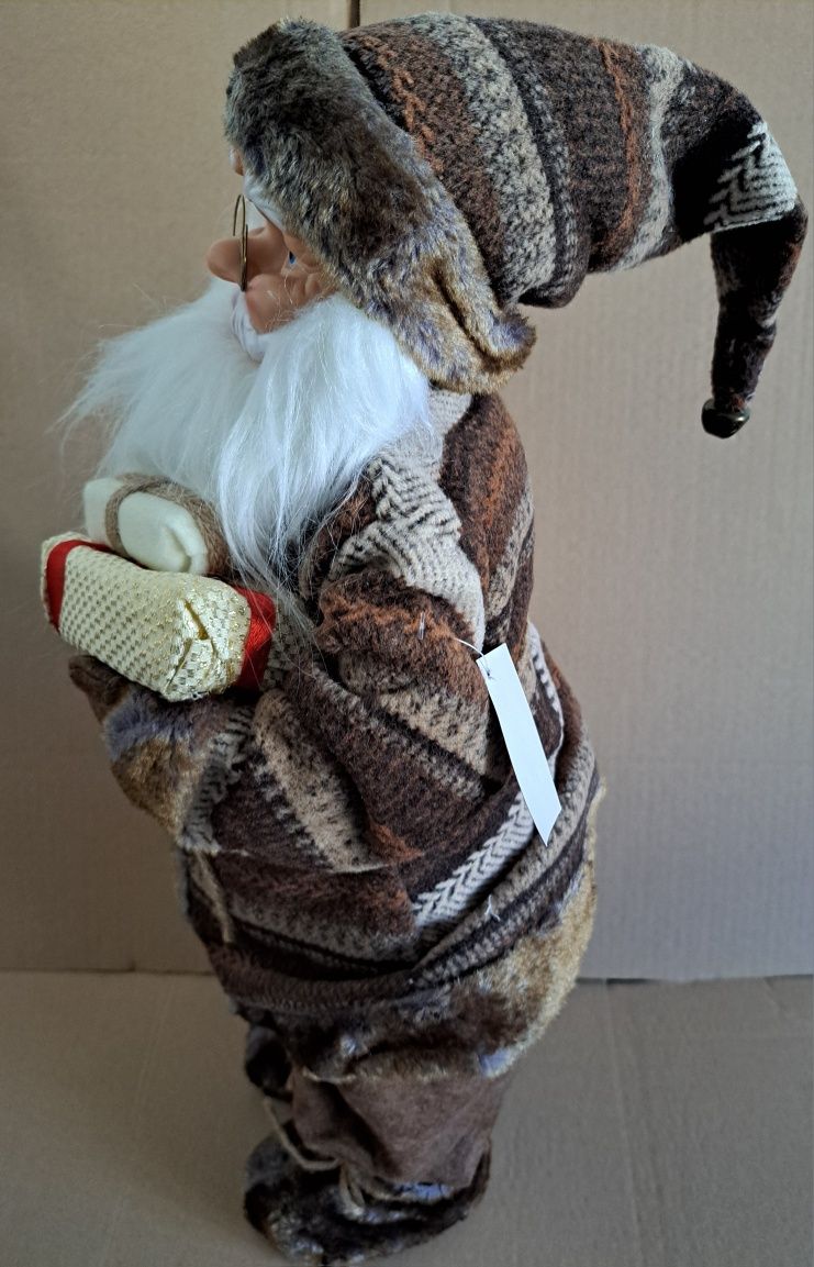 Figurina Mos Craciun 60 cm înălțime cu schiuri ursulet sac cadou brad