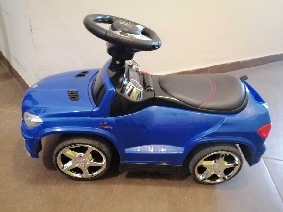 Детска кола MERCEDES за яздене и бутане
