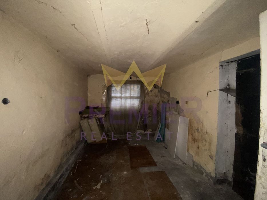 Продава се Четиристаен апартамент в София, Оборище - 86 кв.м за 1475 €/кв.м - Снимка #2