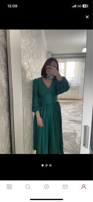 Зеленое вечернее платье