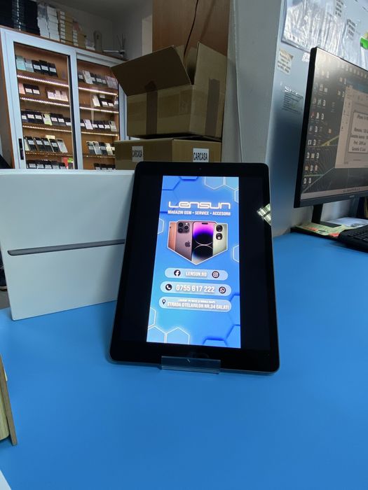 Apple iPad Generatia 8 Box 128GB, Garantie 12 luni | Lensun