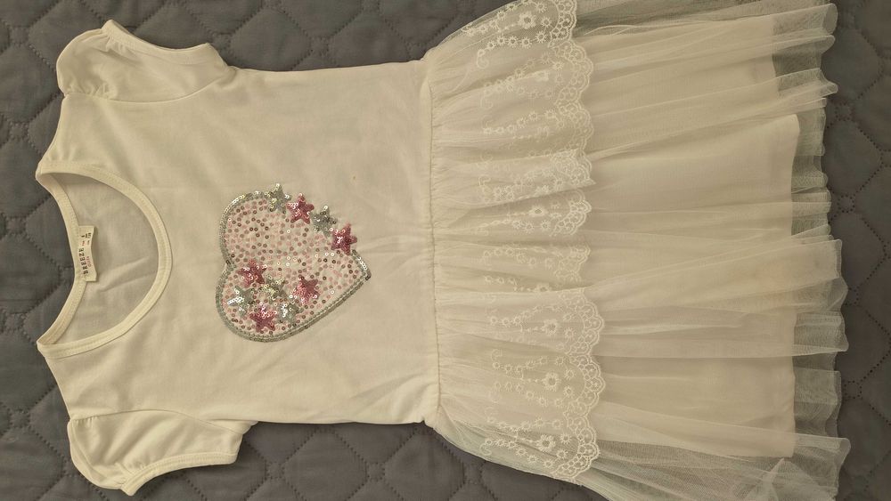 Детска рокля за момиче на 8г. с ръст 128см.