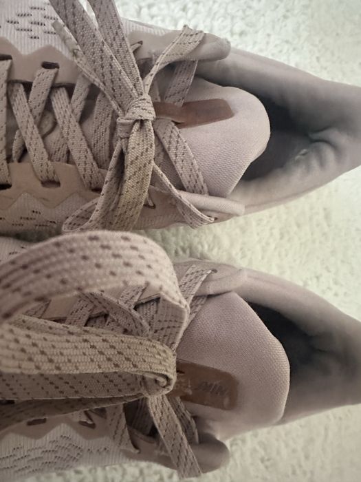 Adidasi NIKE dame