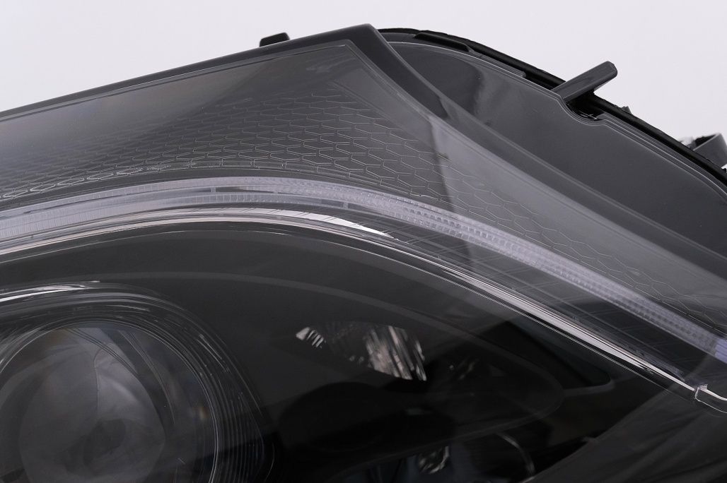 Faruri Full Multibeam LED compatibil cu Mercedes C-Class W205 S205