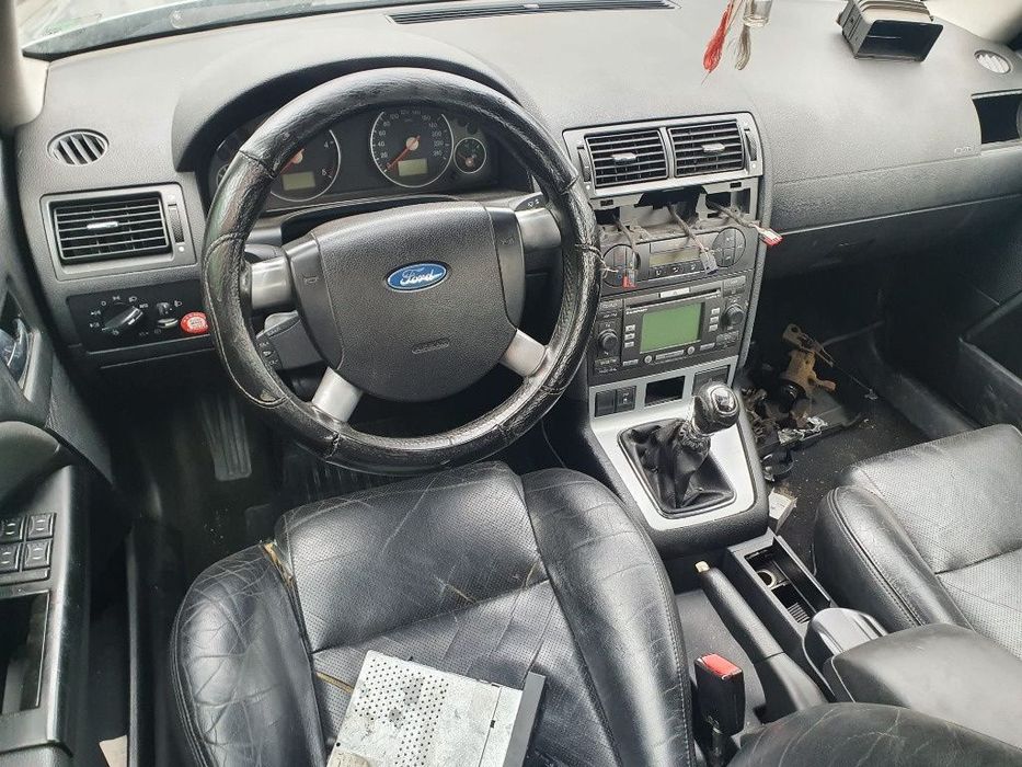 usa portiera stanga dreapta aripa fuzeta etrier planetara Ford Mondeo MK3 motor 2.0tdci Dezmembrez