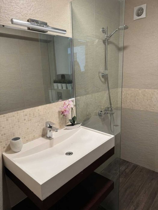 Продава се Тристаен апартамент в Пловдив, Кючук Париж - 97 кв.м за 2135 €/кв.м - Снимка #8