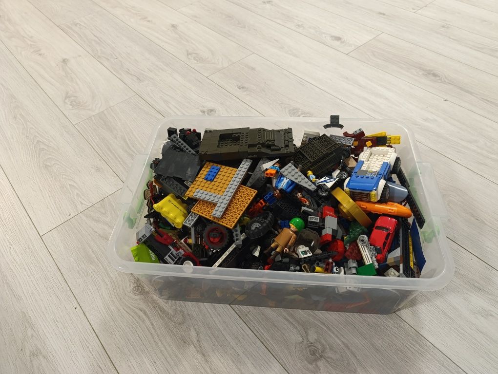 Vând piese lego vrac