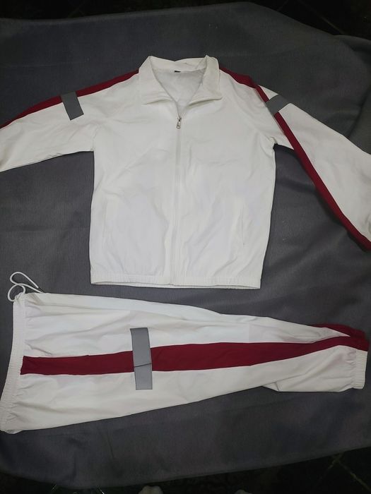 Trening bărbați ( mărimea L EU,Nou nouț)