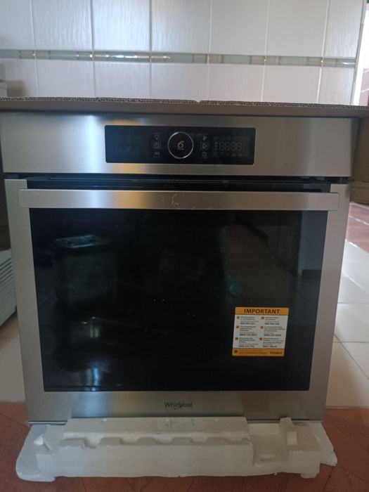 Продам новый духовный шкаф