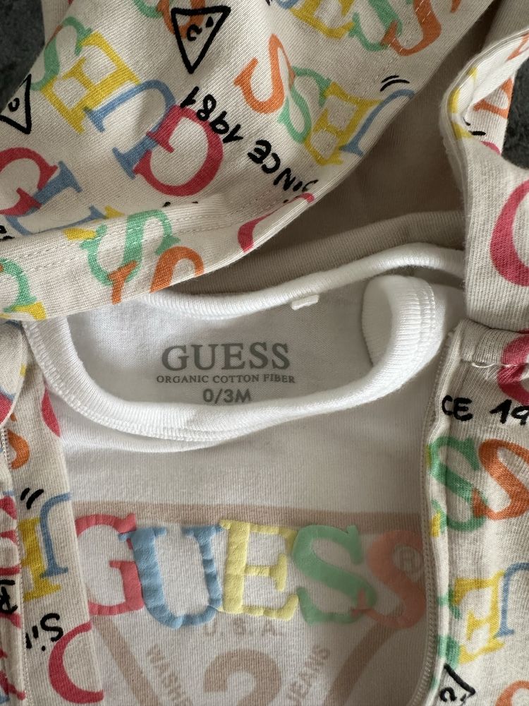 Guess комплект за момченце