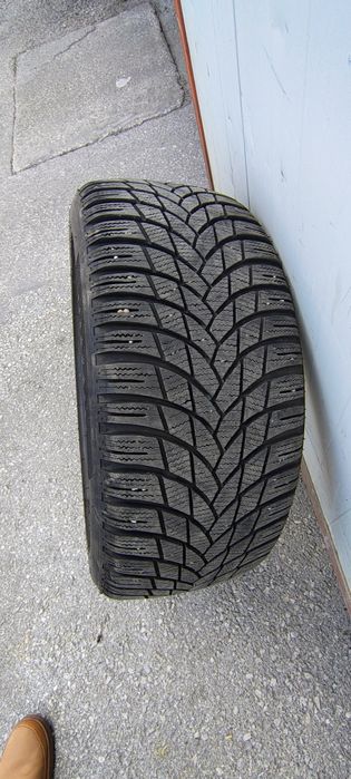 Гуми зимни Lassa Snoways 225/45 R17 94V