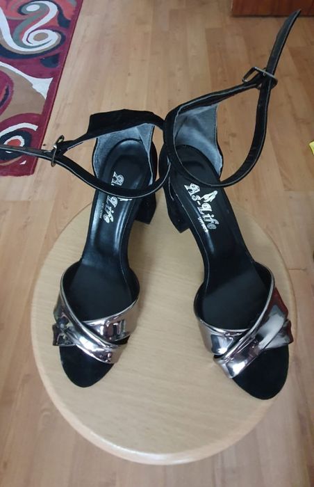 Sandale ocazie cu toc