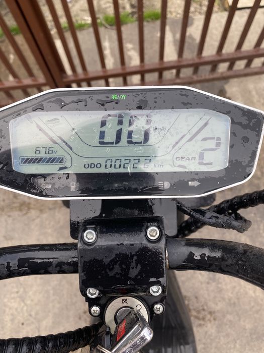 Vand triciclu electric ca nou !