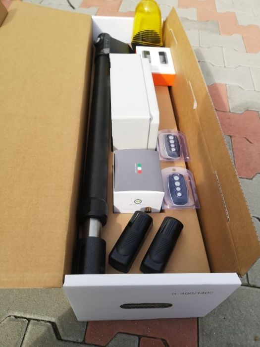 Set automatizare poarta batanta cu motoare lungi Titan 600 KIT