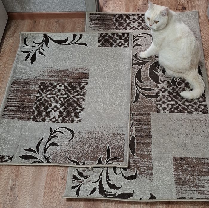 Продам 2 коврика и дорожку