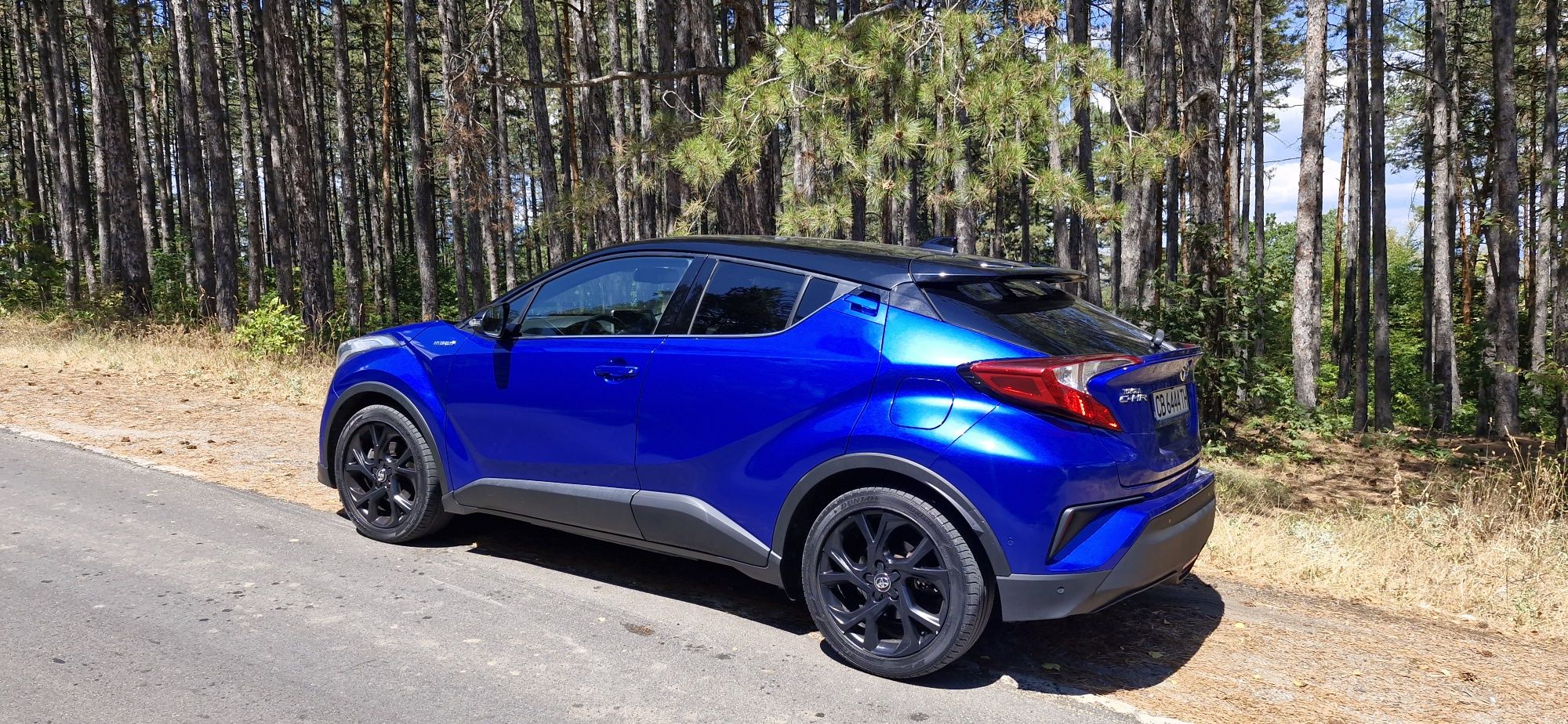 C-HR black edition