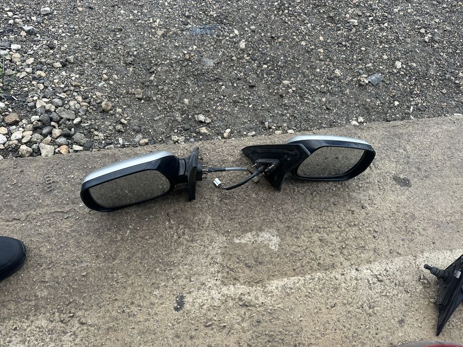 Огледало/Огледала за Тойота Корола Версо 2001-2004г.