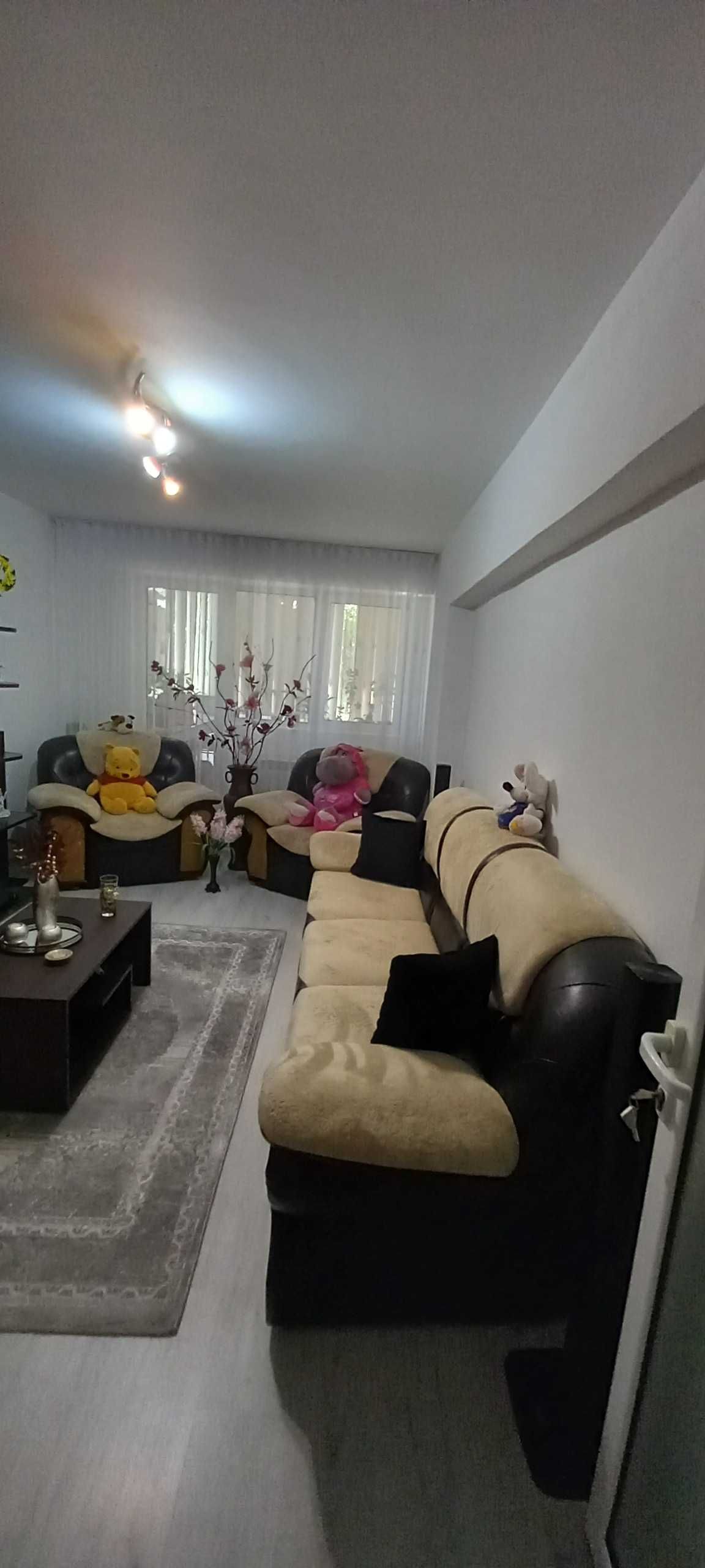 Canapea si fotolii