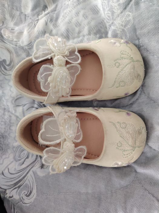 Туфли праздничные