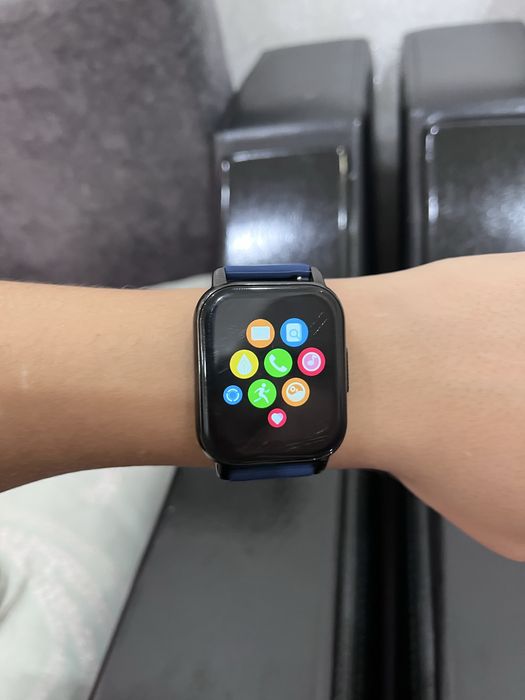 Apple watch  ремешок и зарядка подорок