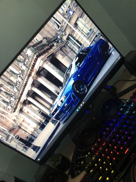 Vand pc gaming cu monitor inclus