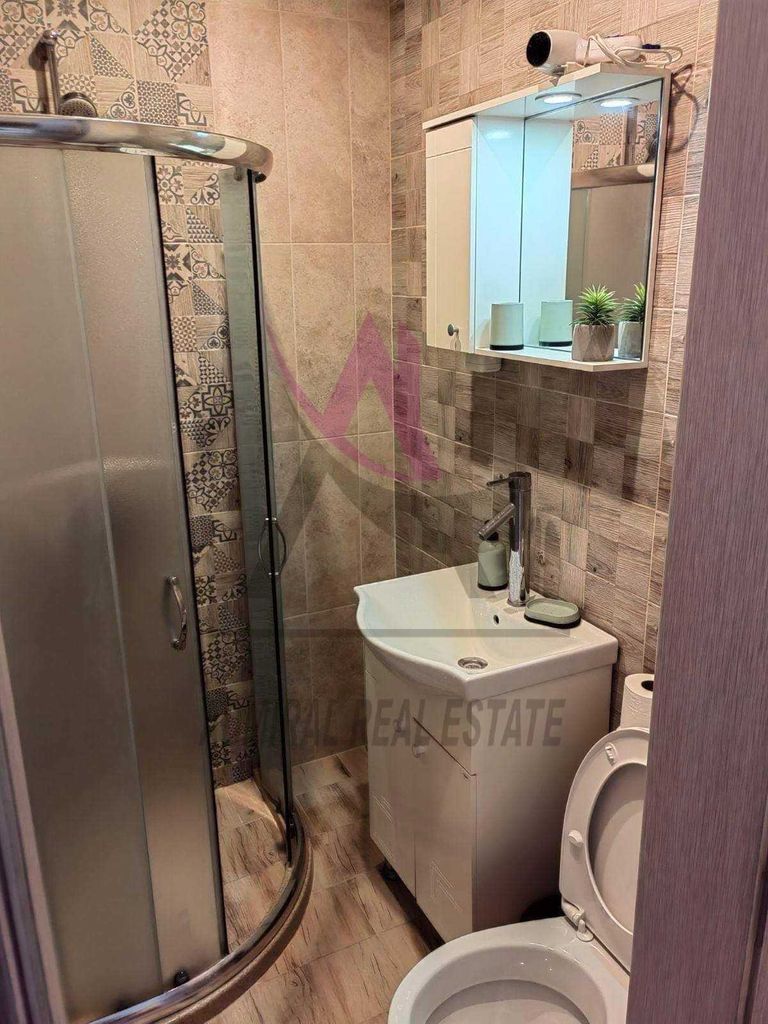 Дава се под наем Двустаен апартамент в Варна, Победа - 53 кв.м за 550 € - Снимка #3