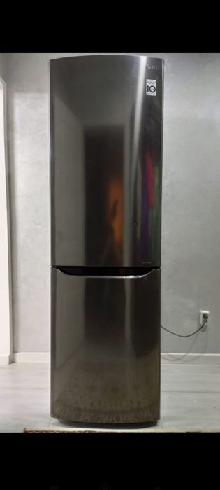 Холодильник LG NO FROST в отличном рабочем состоянии