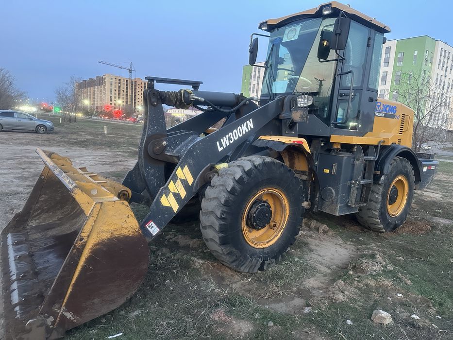 Услуги погрузчика ковшового