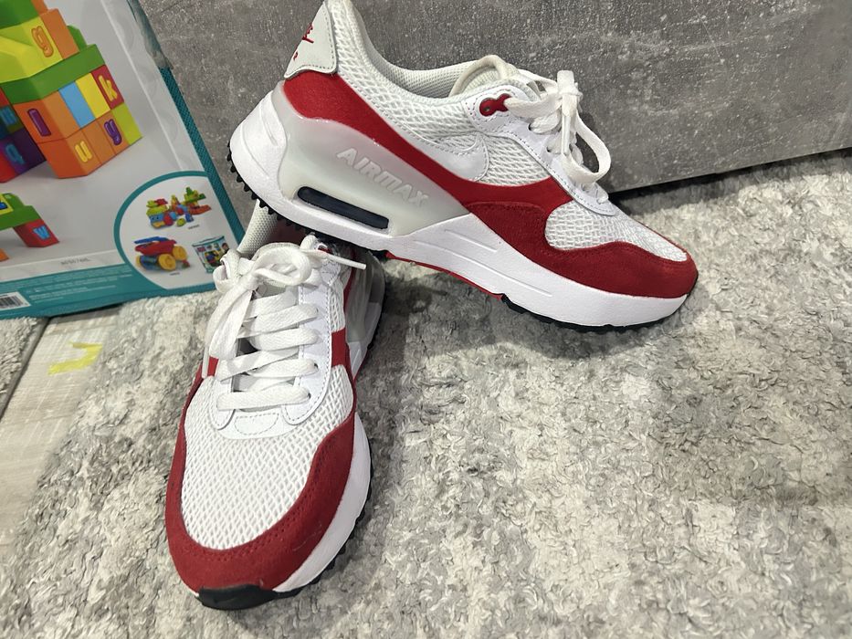 Дамски маратонки найк