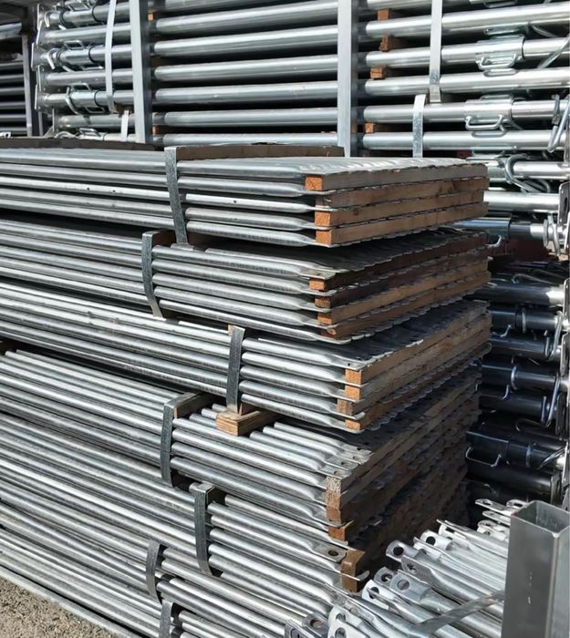 Schela metalica zincata 27€ Cadrul, 5€ diagonala, 4.2€ Scurta, complet