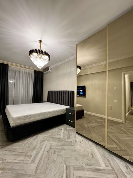 *DIRECT PROPIETAR* Chirie apartament luxury 3 camere PIPERA/AV