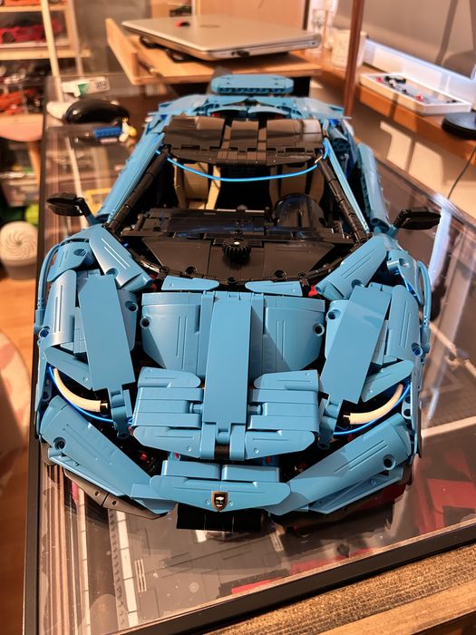 Lego Technic CaDA C61041 Lamborghini Centenario.