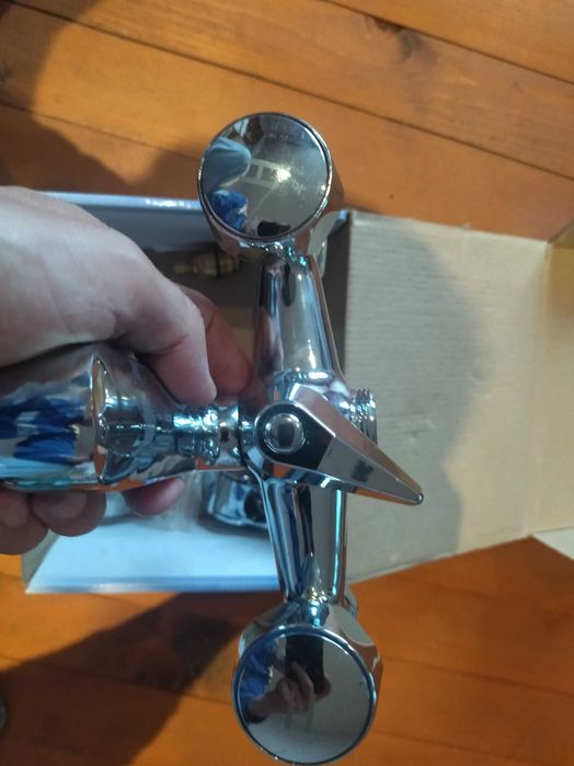 Смесител за баня/кухня Ново!!!