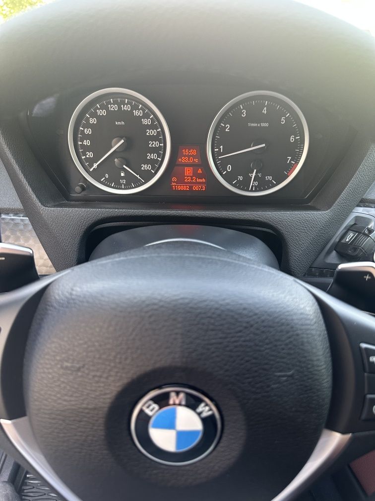 BMW X6 2012 год Отличном состоянии