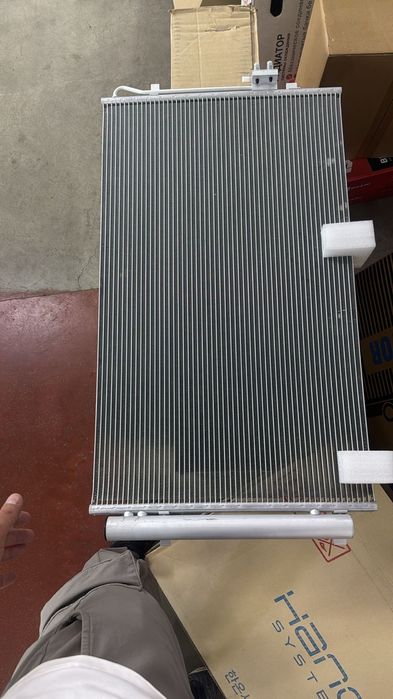 Основной радиатор и радиатор кондиционера Хуйндай и Киа