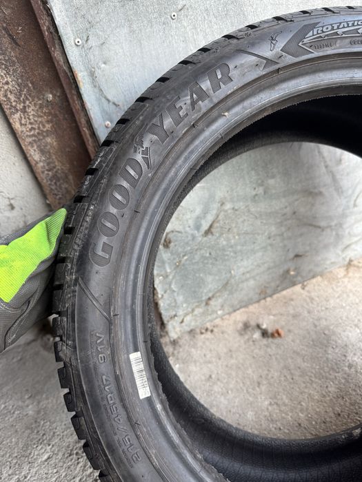 1x 215/45/17 M+S , GOODYEAR