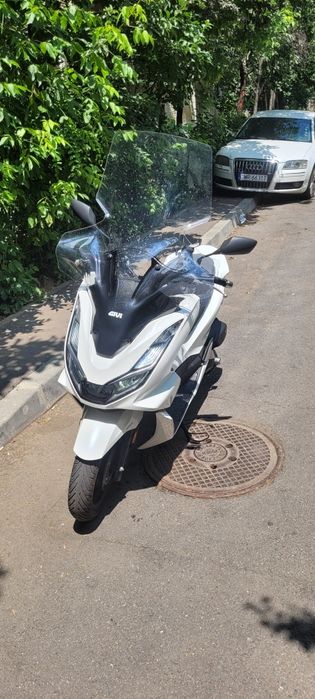 Vând scuter Honda pcx 125