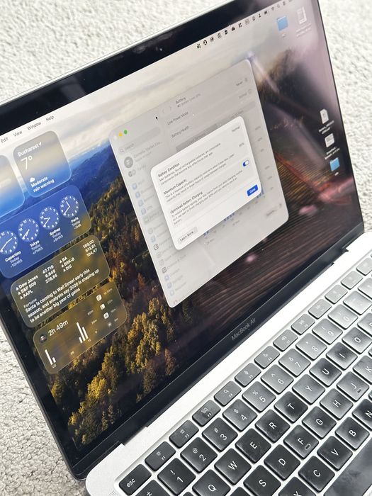 Macbook Air 13inch, M1, 8Gb, 256gb, 95% baterie