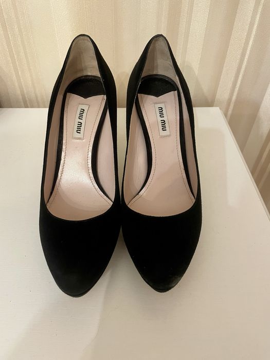 Pantofi miu miu in stare foarte buna 38,5