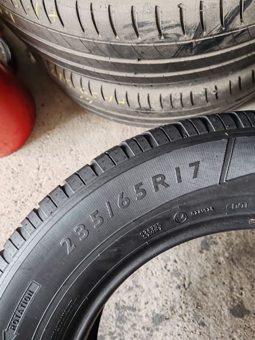 2 cauciucuri 235 65 17