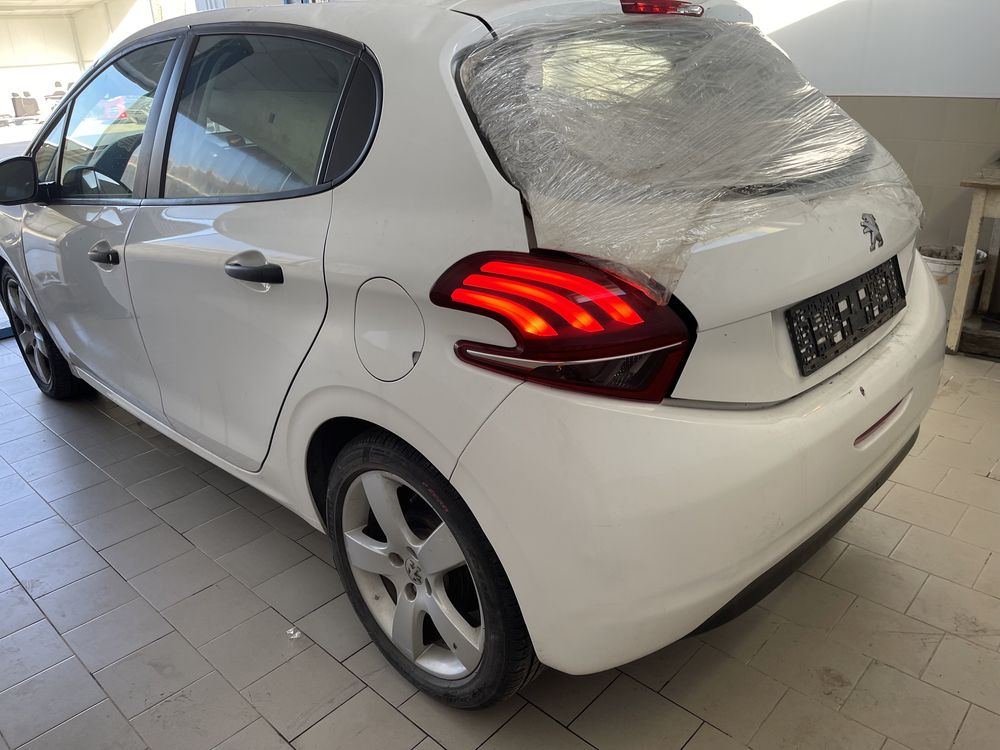 peugeot 208 1.6hdi 75hp НА ЧАСТИ