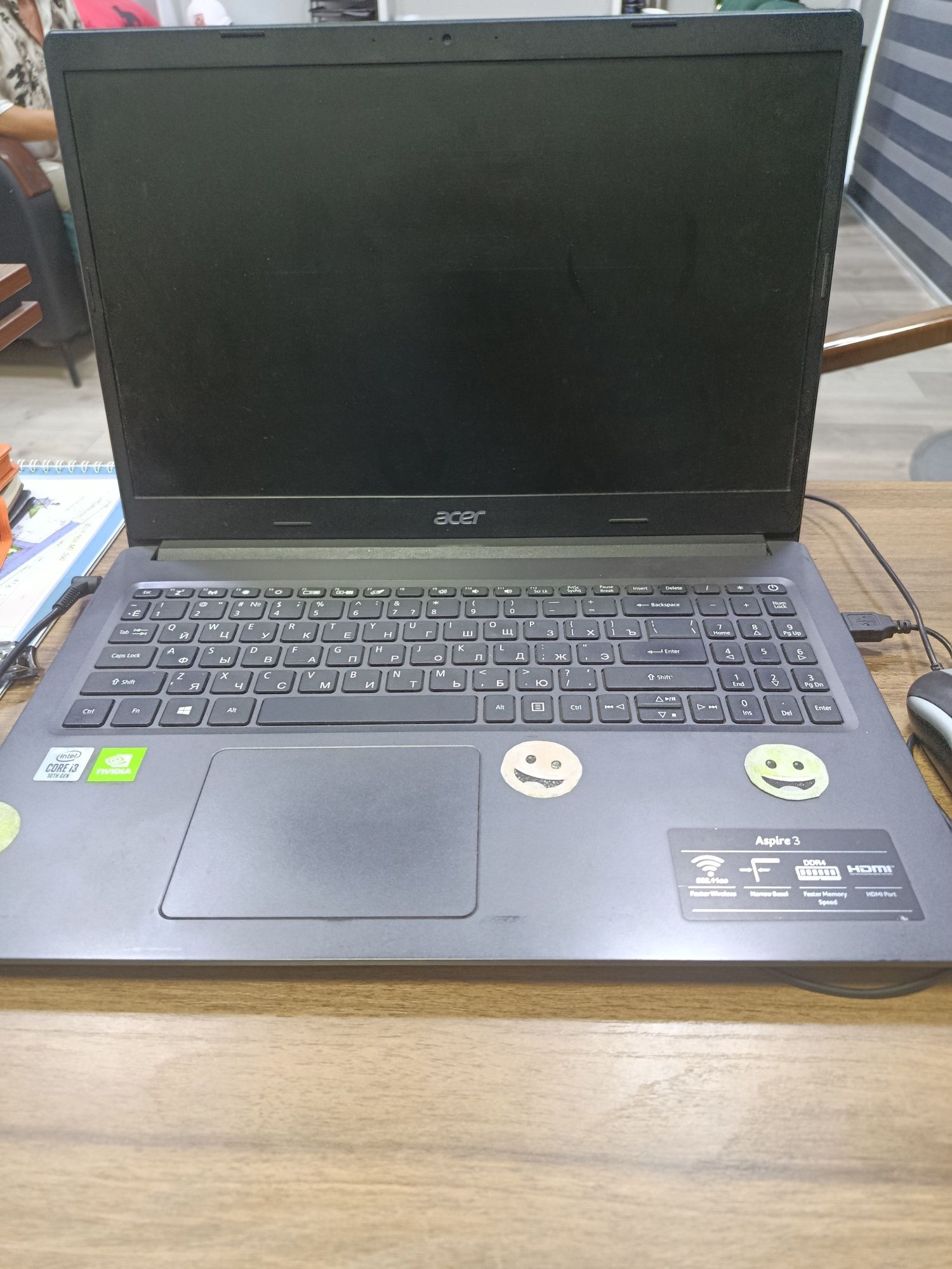 Acer i3 holati yaxshi