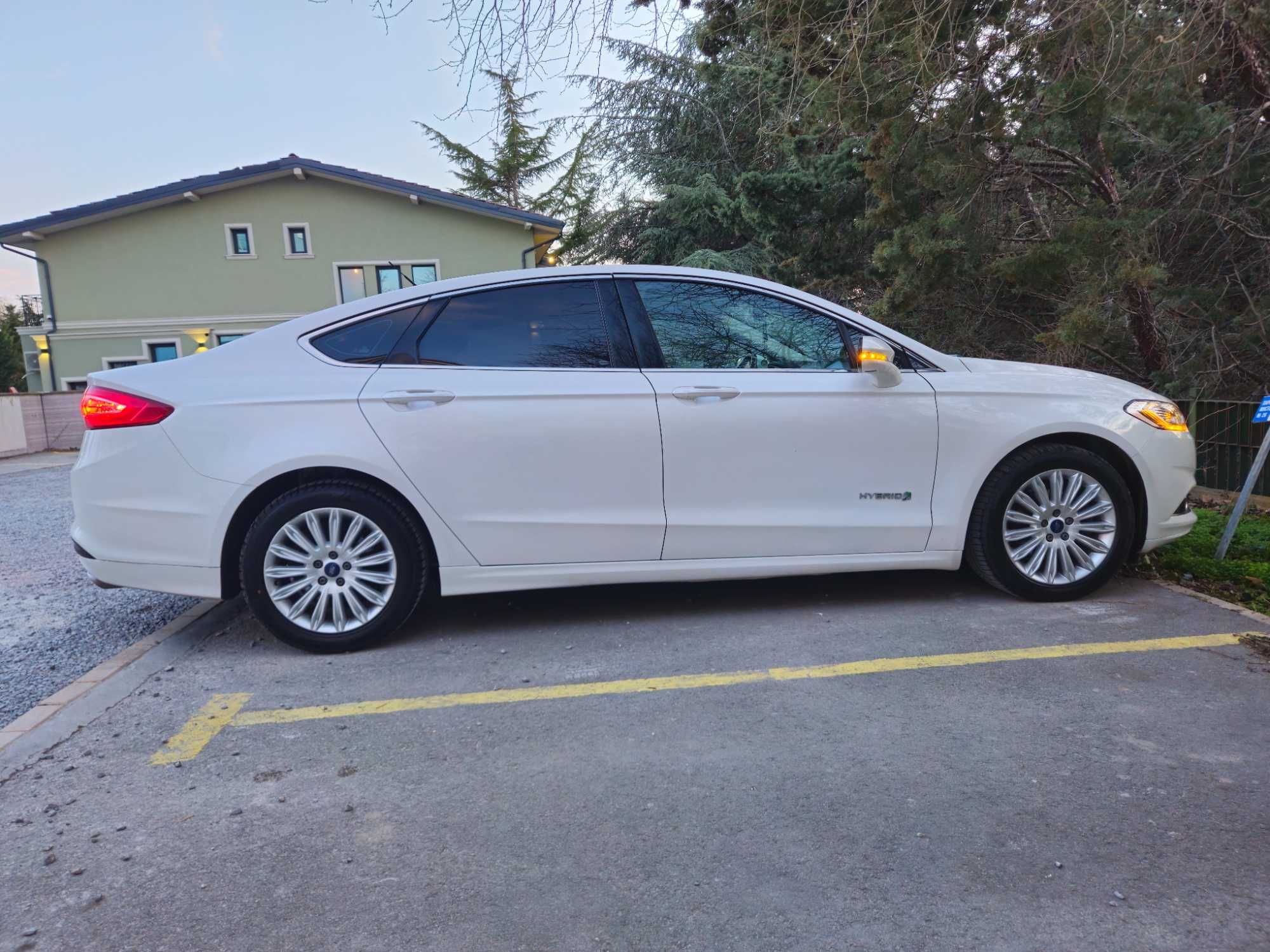 Ford Mondeo Fusion Hybrid Намален